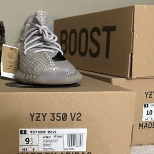 Yeezy boost 350 v2